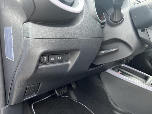 Toyota AYGO X Hybrid 115 Black Edition | Stoelverwarming | Park. Sensoren | AC