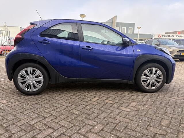 Toyota AYGO X 1.0 VVT-i MT Play