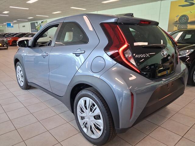 Toyota AYGO X 1.0 VVT-i MT Play ACTIE PRIJS ¤20.750,-