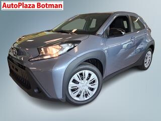 toyota-aygo-x-1.0-vvt-i-mt-play-act