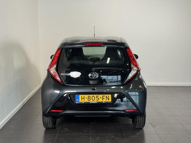 Toyota AYGO 1.0 VVT-i x-play limited | Achteruitrijcamera | Apple Carplay |