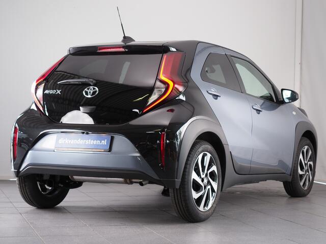 Toyota AYGO X 1.0 VVT-i MT Pulse | Achteruitrijcamera | Apple CarPlay | Android Auto | Carkit | Voorstoelen Verwarmd | Airco | Dab |