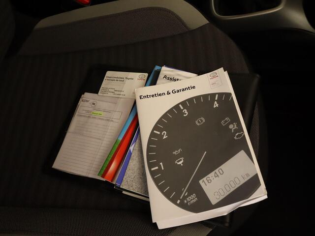 Toyota AYGO 1.0 VVT-i x-play - APPLE CARPLAY/ANDROID AUTO - CAMERA - ELEKTRISCHE RAMEN VOORZIJDE - AIRCO - MULTIFUNCTIONEEL STUURWIEL - CENTRALE VERGRENDELING