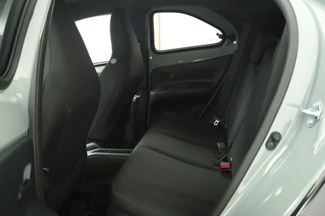 Toyota AYGO X Hybrid 115 pulse | Adaptive Cruise Control | Achteruitrijcamera | Apple Carplay | Android Auto |