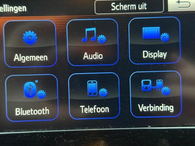 Toyota AYGO 1.0 VVT-i x-play Airco, Carplay, 5 DRS, NL/NAP!