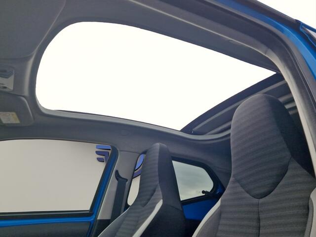 Toyota AYGO 1.0 VVT-i x-first Cabriodak - NL Auto - Carplay