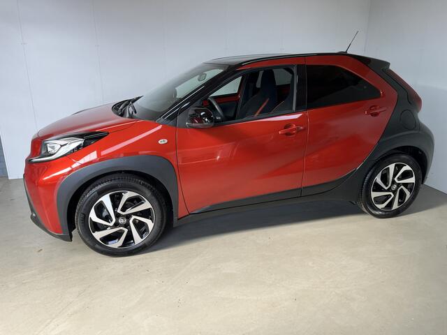 Toyota AYGO X 1.0 VVT-i MT Premium Apple Carplay Stoelverwarming Camera