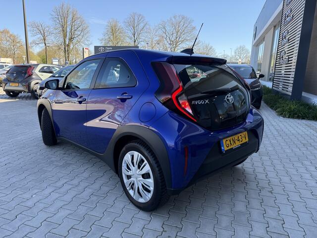 Toyota AYGO X 1.0 VVT-i MT Play | Camera | Carplay | Adap. cruise |