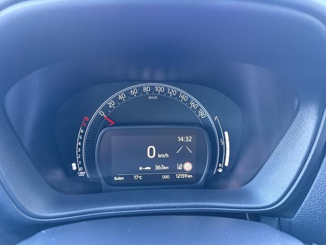 Toyota AYGO X 1.0 VVT-i MT Play | Camera | Carplay | Adap. cruise |