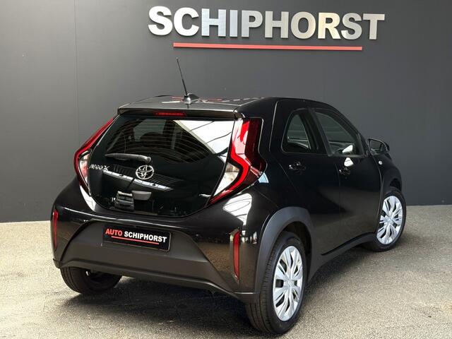 Toyota AYGO 1.0 VVT-i MT Play Camera 25000 km