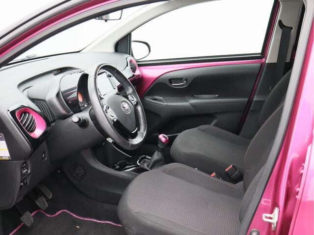 Toyota AYGO 1.0 VVT-i x-cite/ lage km/ zeer mooi!