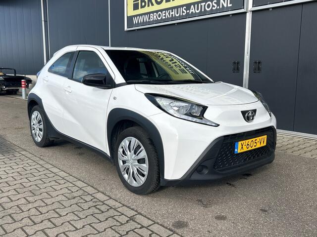 Toyota AYGO X 1.0 VVT-i MT Play