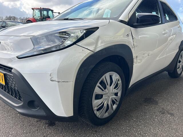 Toyota AYGO X 1.0 VVT-i MT Play