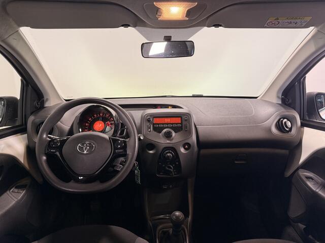 Toyota AYGO 1.0 VVT-i x-fun | Lichtmetalen velgen |