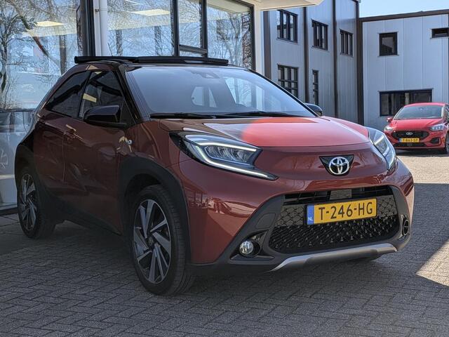 Toyota AYGO X 1.0 VVT-i MT Envy | JBL | Elektrisch vouwdak | Half-leer | ACC | Camera | Navi | Climate control