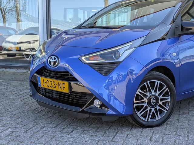 Toyota AYGO 1.0 VVT-i x-clusiv | Climate control | Half-leer | Led | Camera | Bluetooth | DAB
