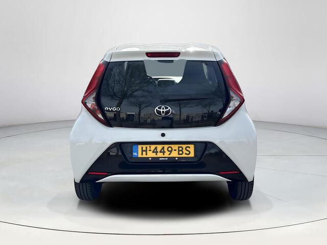 Toyota AYGO 1.0 VVT-i x-play **APPLE CARPLAY/ BEGRENZER/ TOERENTELLER**