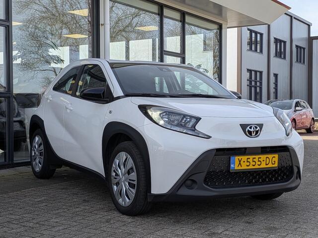 Toyota AYGO X 1.0 VVT-i MT Play | Adapt. Cruise | Airco | Camera | Carplay / Android Auto