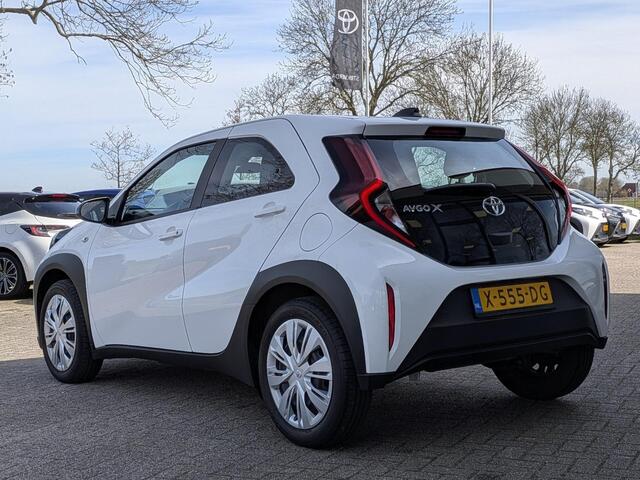 Toyota AYGO X 1.0 VVT-i MT Play | Adapt. Cruise | Airco | Camera | Carplay / Android Auto