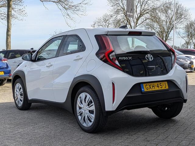 Toyota AYGO X 1.0 VVT-i MT Play | Adapt. Cruise | Airco | Camera | Carplay / Android Auto