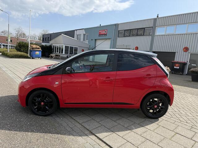 Toyota AYGO 1.0 VVT-i X-Cite | Cruise Control | Apple Carplay | Achteruitrijcamera |