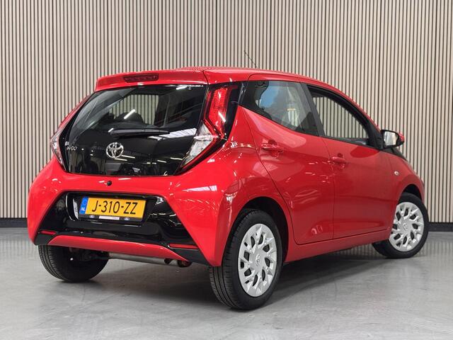 Toyota AYGO 1.0 VVT-i x-Play Airco Touchscreen Camera Apple Car Play Android Auto 5drs NL-Auto Dealeronderhouden