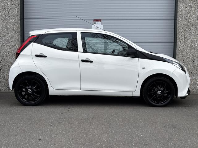 Toyota AYGO 1.0 VVT-i x-fun Nap Airco Bluetooth Start/Stop Sport