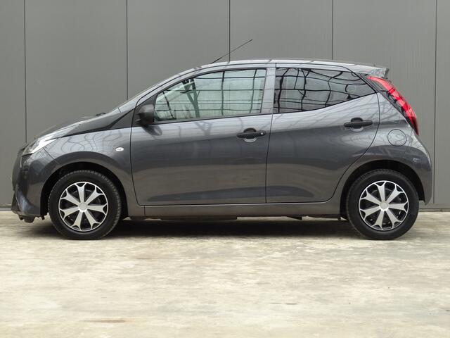 Toyota AYGO 1.0 VVT-i x-fun * EXTRA GETINT GLAS * VOLLE TANK !!