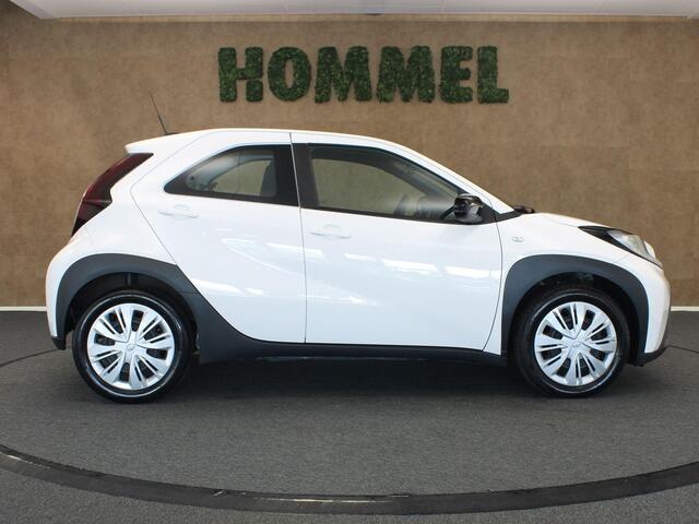 Toyota AYGO X 1.0 VVT-i MT Play - ORIGINEEL NEDERLANDSE AUTO - APPLE CARPLAY/ANDROID AUTO - AIRCO - MULTIMEDIAVOORBEREIDING - CRUISE CONTROL - ACHTERUITRIJCAMERA