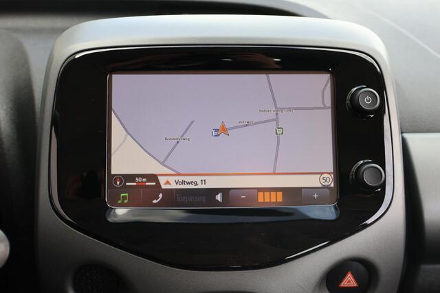 Toyota AYGO 1.0 VVT-i x-play 1e Eigenaar | Dealer Onderh | BTW | NAP | Camera | Navi | Carplay | Full Led | Start/Stop | Hill-Hold