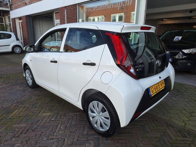 Toyota AYGO 1.0 VVT-i X-Fun 5Drs /Airco/Bluetooth/Led/Garantie