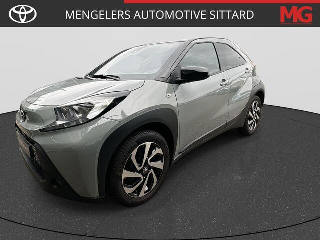 Toyota AYGO X 1.0 VVT-i S-CVT first Bi tone | 4 seizoen | Rijklaar
