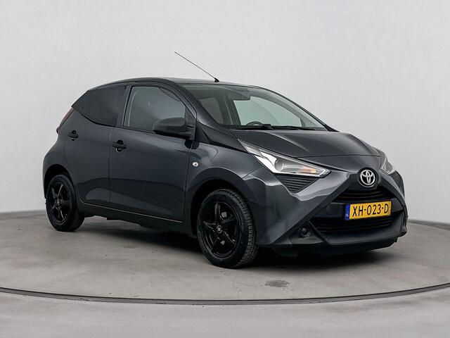 Toyota AYGO 1.0 VVT-i x-fun | L.M. Velgen | Getint Glas | Ash grey | Airco | MJ2019 |