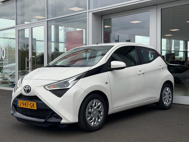 Toyota AYGO 1.0 VVT-i x-play Airco | Parkeercamera | NL auto | Apple/Android carplay