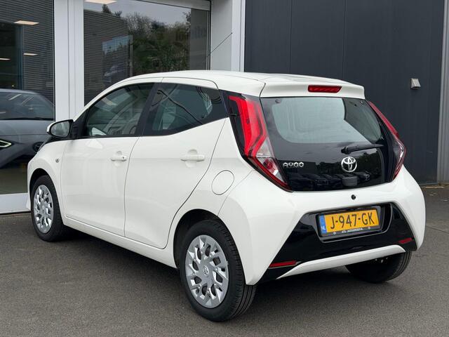 Toyota AYGO 1.0 VVT-i x-play Airco | Parkeercamera | NL auto | Apple/Android carplay