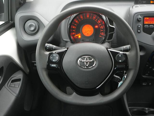 Toyota AYGO 1.0 VVT-i x-fun | Airco | Radio | Thuiskomerset |