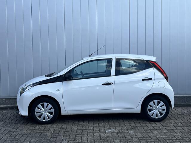 Toyota AYGO 1.0 VVT-i X-Fun NL Auto Airco Bluetooth