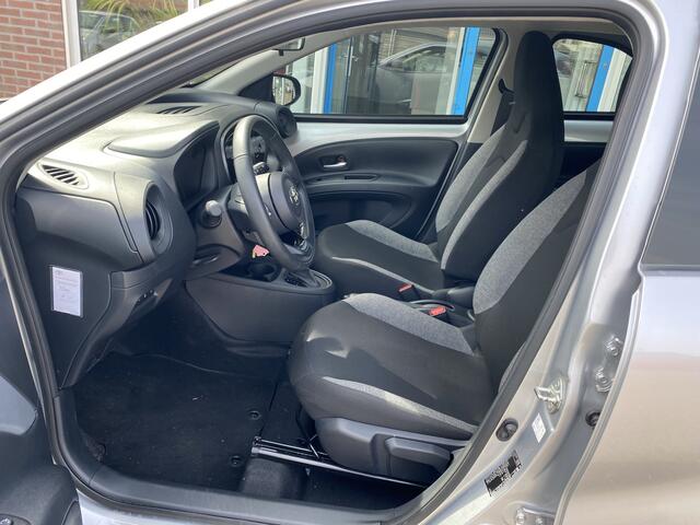 Toyota AYGO X 1.0 VVT-i S-CVT Play