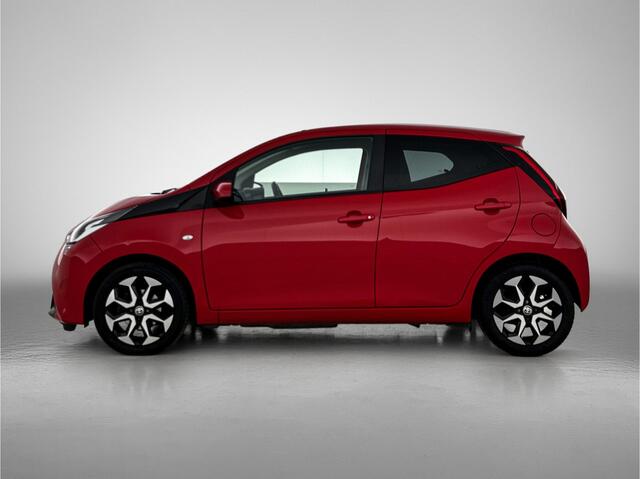 Toyota AYGO 1.0 VVT-i x-joy | Nederlandse Auto | Climate Control | Apple Carplay / Android Auto | Onderweg-naar-dealer