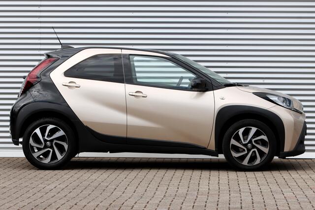 Toyota AYGO X 1.0 VVT-i MT Pulse Carplay / Camera