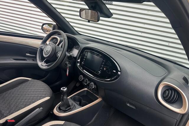 Toyota AYGO X 1.0 VVT-i MT Pulse Carplay / Camera
