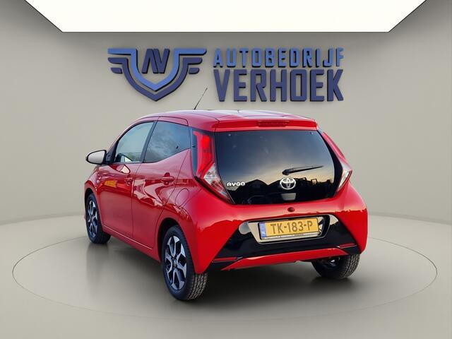 Toyota AYGO 1.0 VVT-i x-first NL Auto - Carplay - Camera