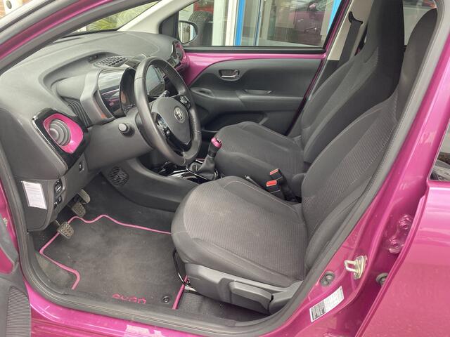 Toyota AYGO 1.0 VVT-i x-cite