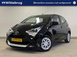toyota-aygo-1.0-vvt-i-x-play-apple-