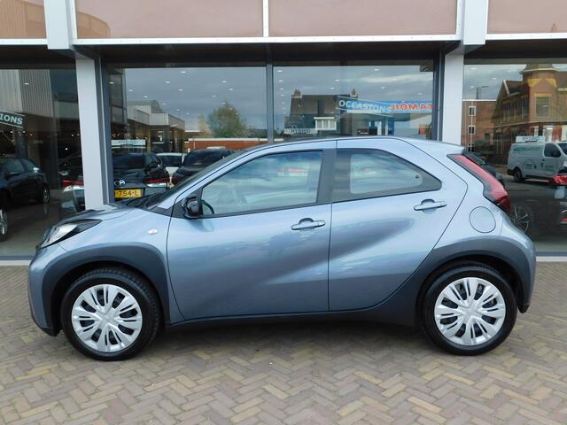 Toyota AYGO X 1.0 VVT-i MT Play