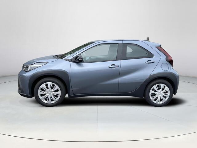 Toyota AYGO X Hybrid 115 play | Apple CarPlay/Android auto | Achteruitrijcamera | Climate control