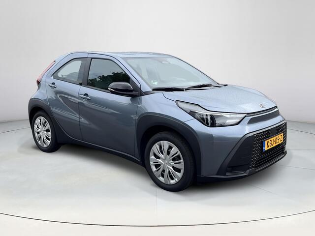 Toyota AYGO X Hybrid 115 play | Apple CarPlay/Android auto | Achteruitrijcamera | Climate control