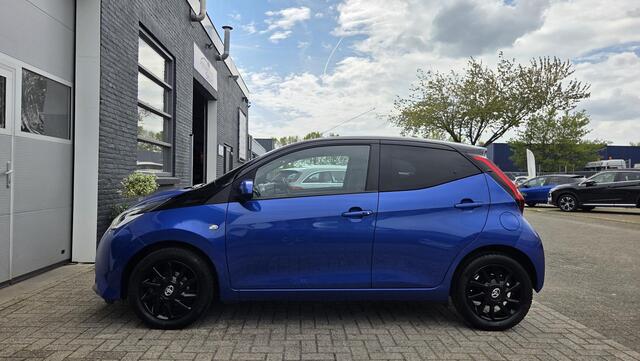 Toyota AYGO 1.0 VVT-i x-clusiv | AUTOMAAT | CarPlay/Android | KEYLESS | VOL AIRCO | DEALER ONDERHOUDEN
