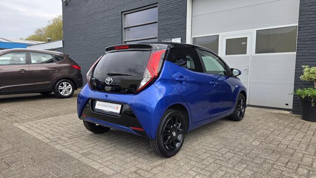 Toyota AYGO 1.0 VVT-i x-clusiv | AUTOMAAT | CarPlay/Android | KEYLESS | VOL AIRCO | DEALER ONDERHOUDEN