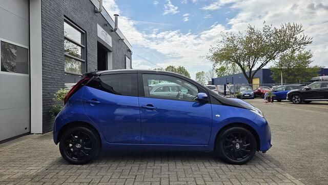 Toyota AYGO 1.0 VVT-i x-clusiv | AUTOMAAT | CarPlay/Android | KEYLESS | VOL AIRCO | DEALER ONDERHOUDEN